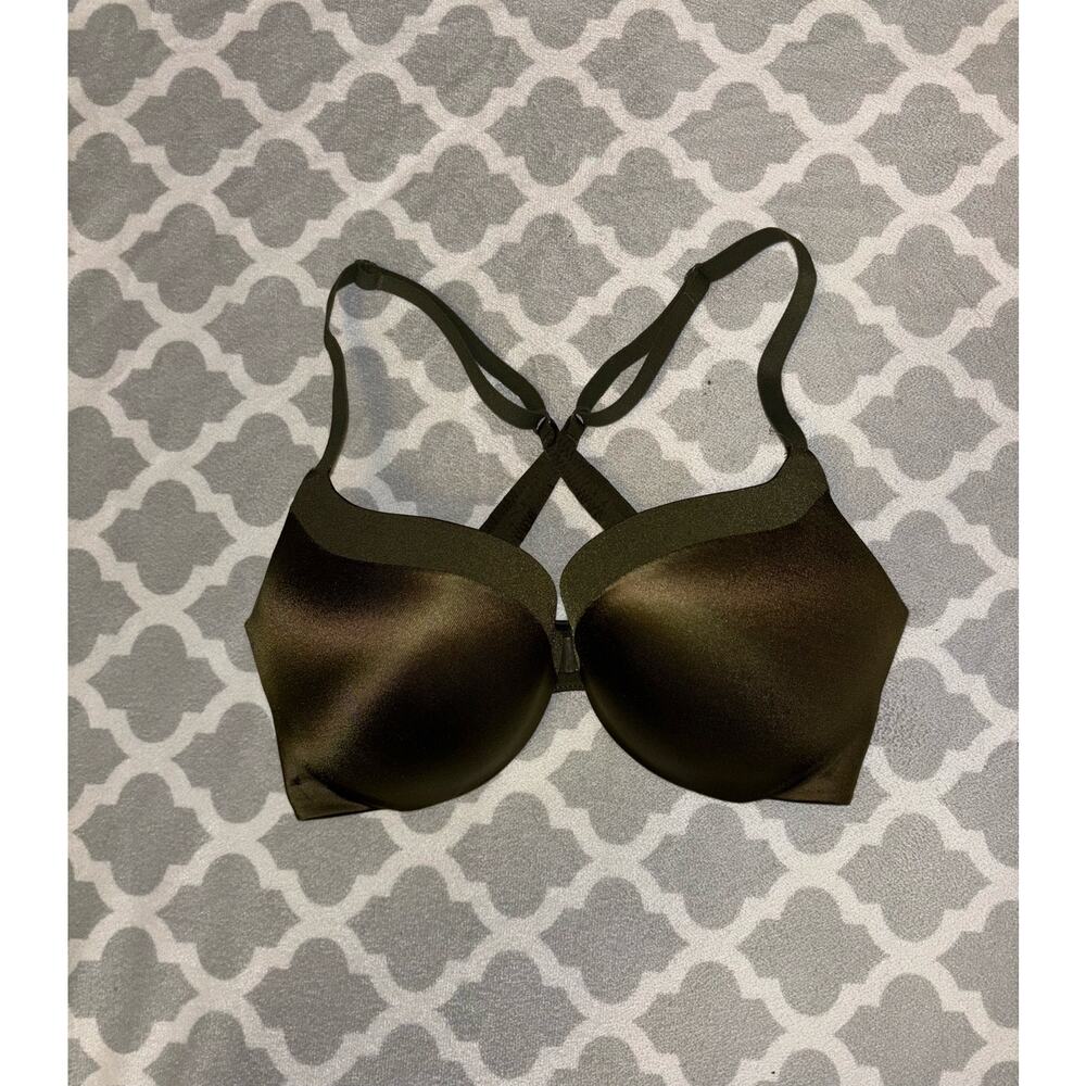 Victoria’s Secret 32D Racerback bra